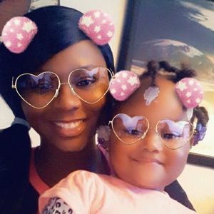 Meet your Posher, Danielle